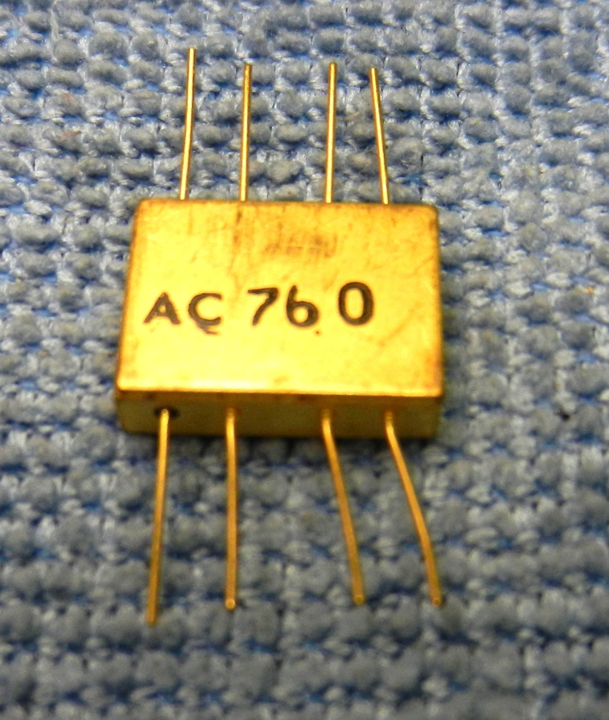 Anzac (MaCom) DS-109 Two (2)-way Power Divider 10-500 MHz