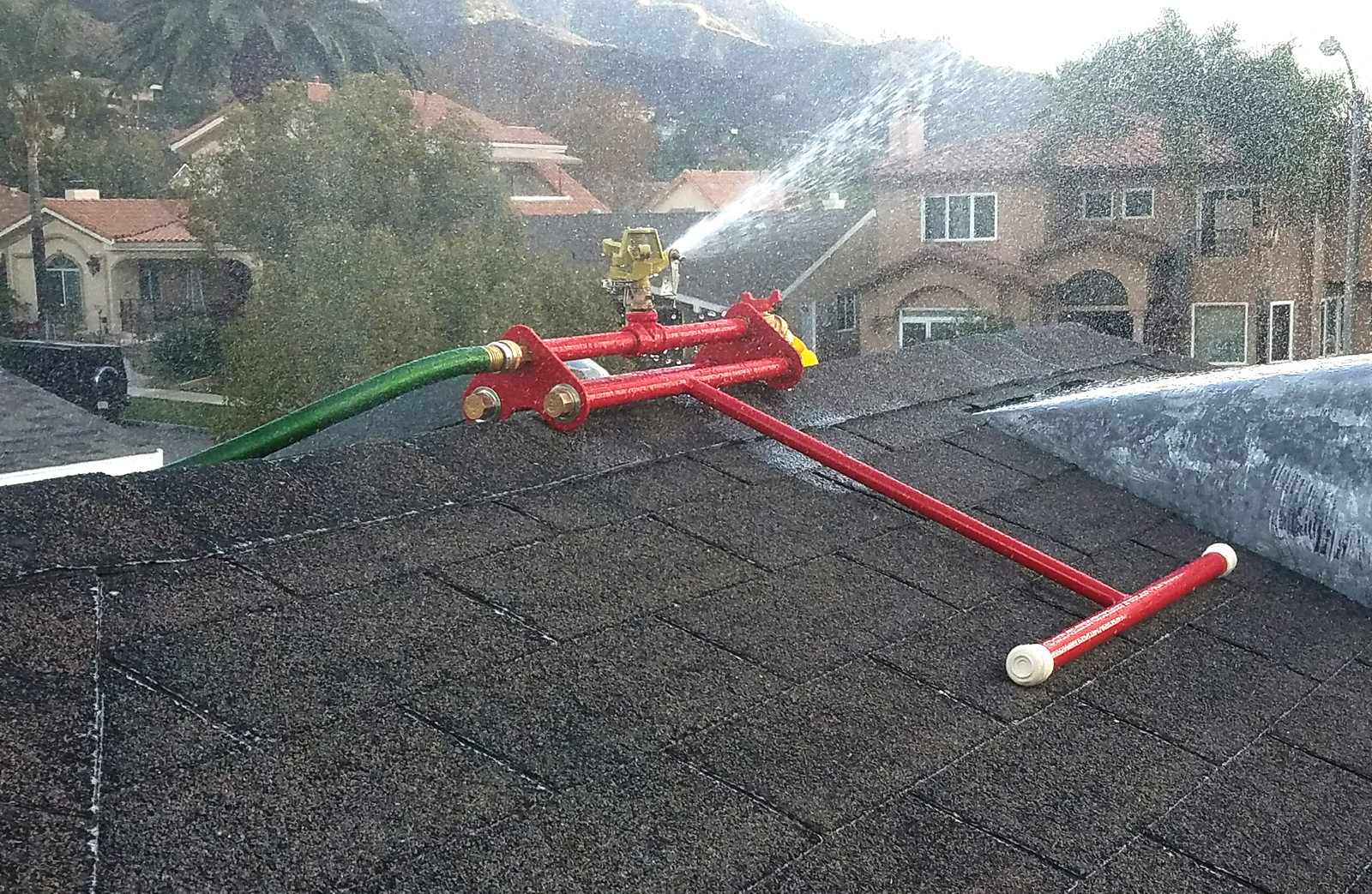 Ember-S-guard™ Roof-top Sprinkler with Brass Shut Off Valve & Swivel Adapter