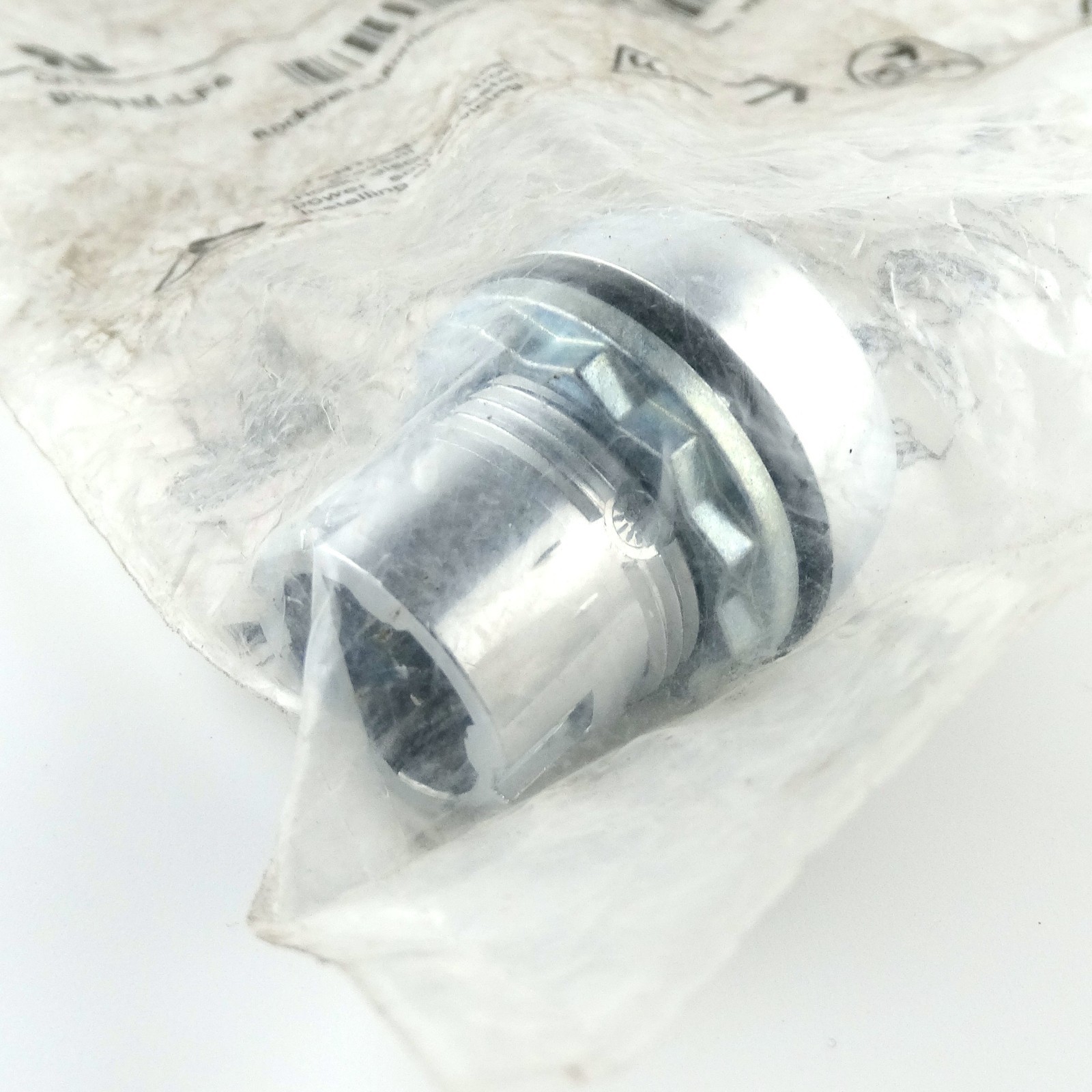 New Allen-Bradley 800FM-LF6 22mm Blue Illuminated Flush Momentary Pushbutton