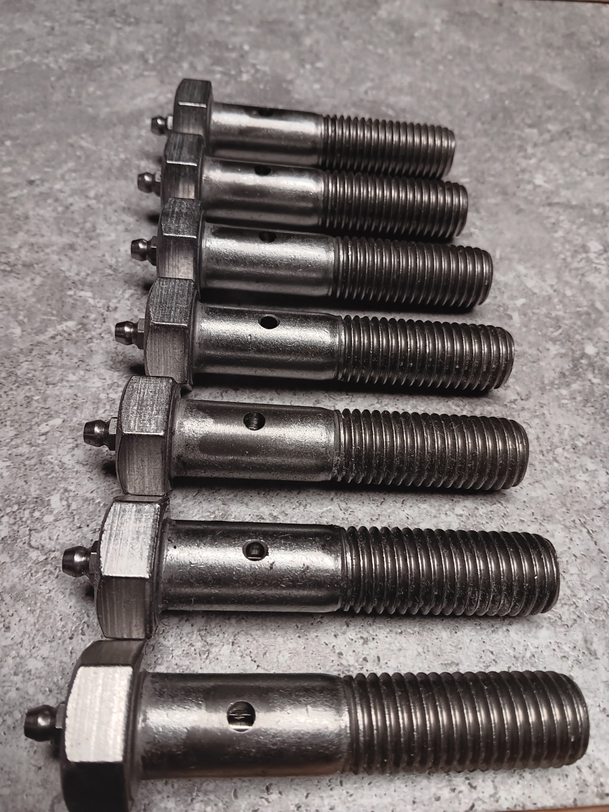 3/4″ x 3-1/2″ 304 Stainless Steel Axle Bolts Boat Lift Greaseable Zerk