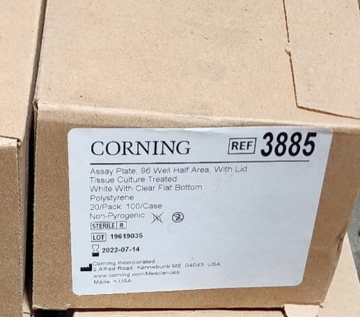 Corning 3885, 96 Half Area Well Flat Clear Bottom White TC-treated Microplates