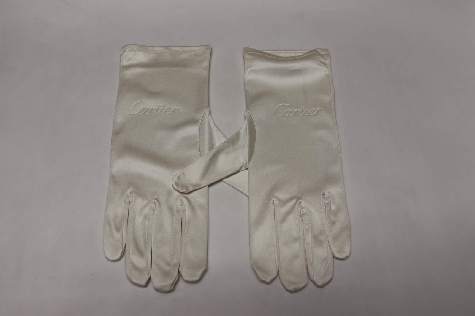 Cartier White Jewelry Watch Handling Microfiber Inspection Gloves Pair – Small