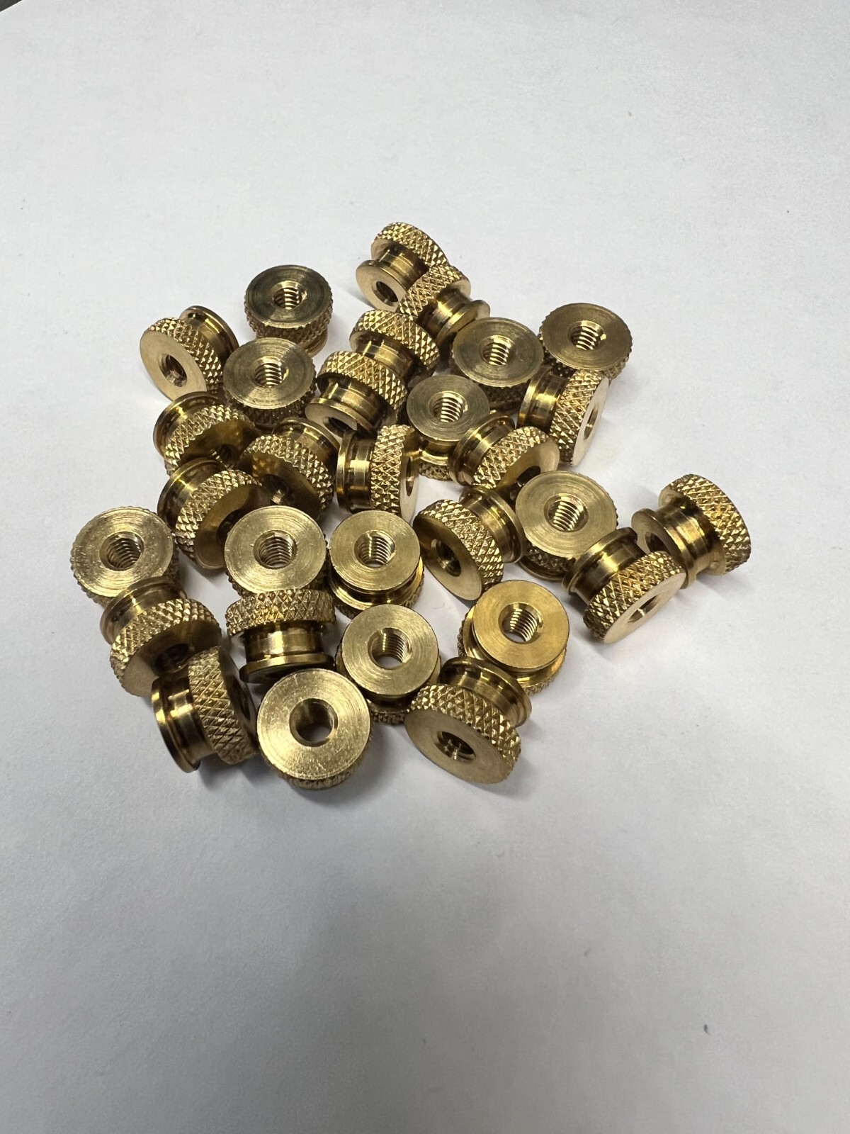 Knurled Thumb Nut Brass 8-32 Thread 9/32 length – 30 Pieces